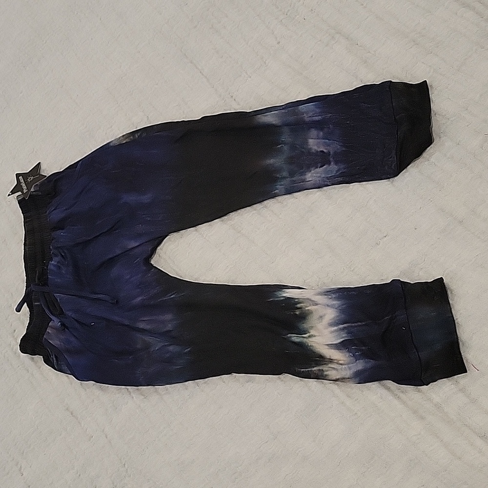 New boys size 5 super soft tie dye harem pants